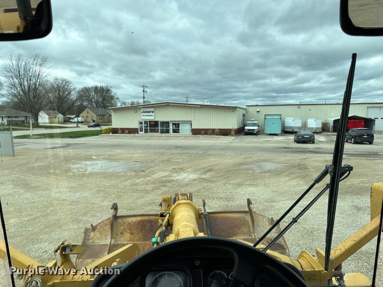 image for item DQ0766 2004 Caterpillar 950G Series II wheel loader