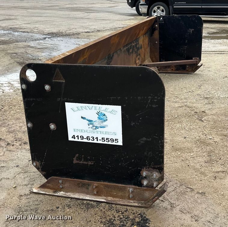 image for item DQ0768 Linville industries  Snow pusher