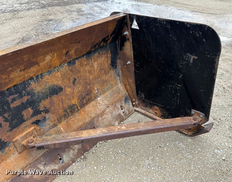 image for item DQ0768 Linville industries  Snow pusher