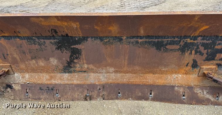 image for item DQ0768 Linville industries  Snow pusher