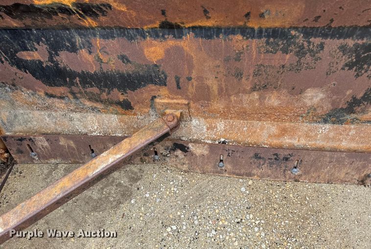 image for item DQ0768 Linville industries  Snow pusher