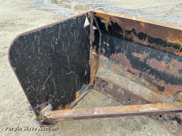 image for item DQ0768 Linville industries  Snow pusher