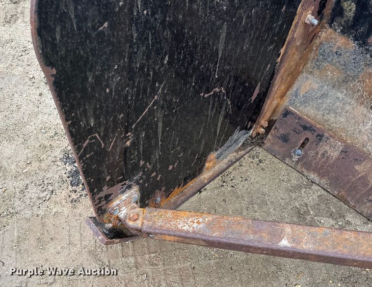 image for item DQ0768 Linville industries  Snow pusher