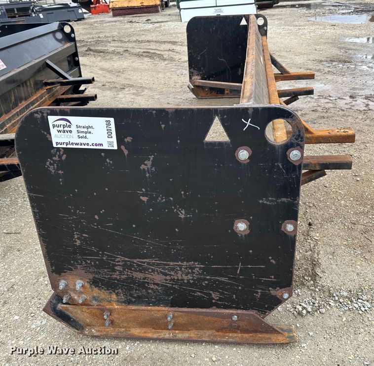 image for item DQ0768 Linville industries  Snow pusher