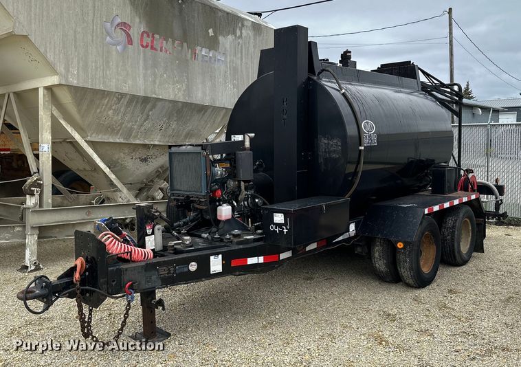 image for item DQ0771 2010 Stepp STRD100D oil distributor trailer