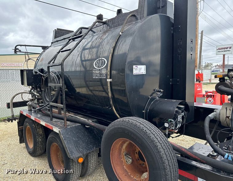 image for item DQ0771 2010 Stepp STRD100D oil distributor trailer