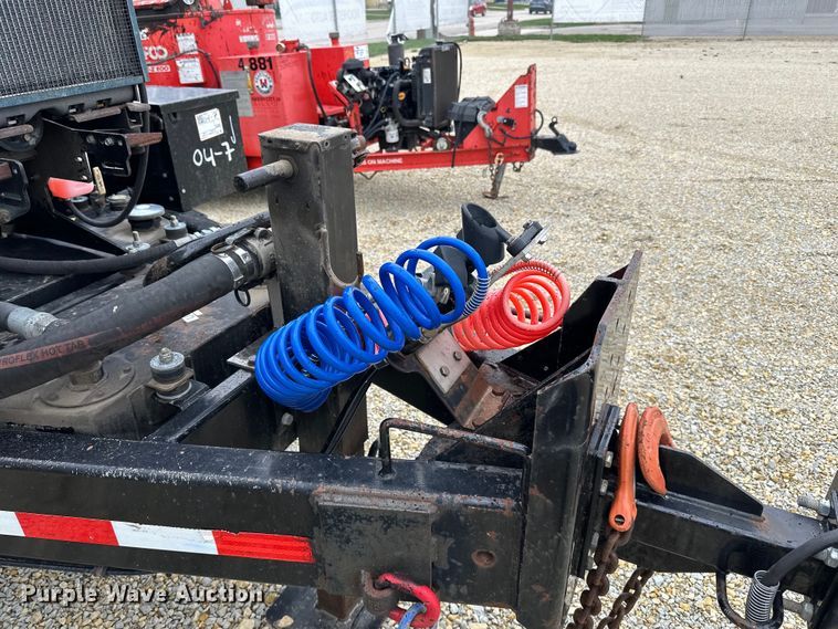 image for item DQ0771 2010 Stepp STRD100D oil distributor trailer