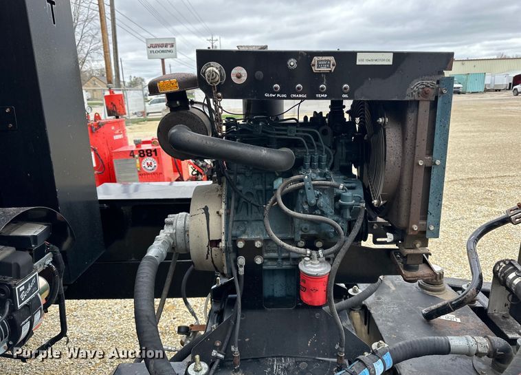 image for item DQ0771 2010 Stepp STRD100D oil distributor trailer