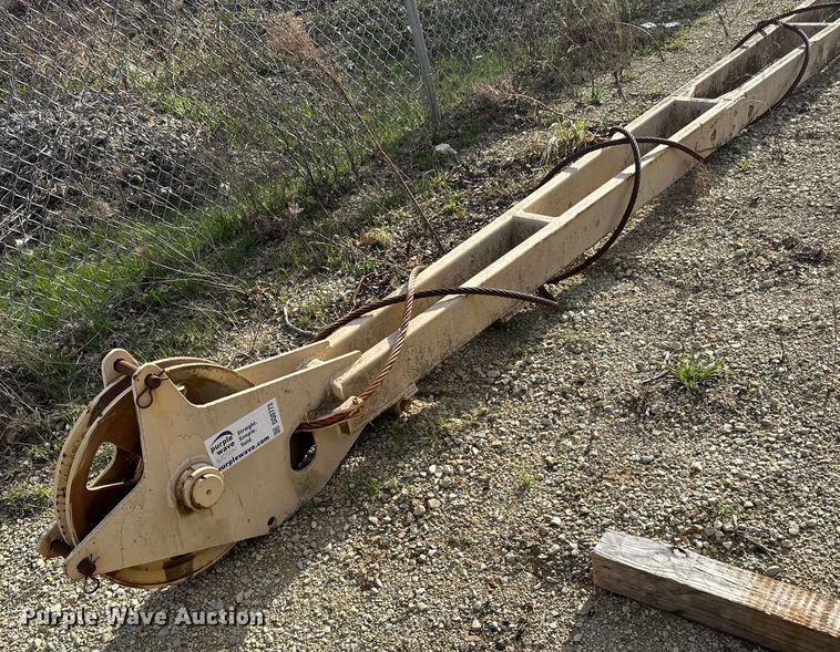 image for item DQ0773 24' L wheel loader jib