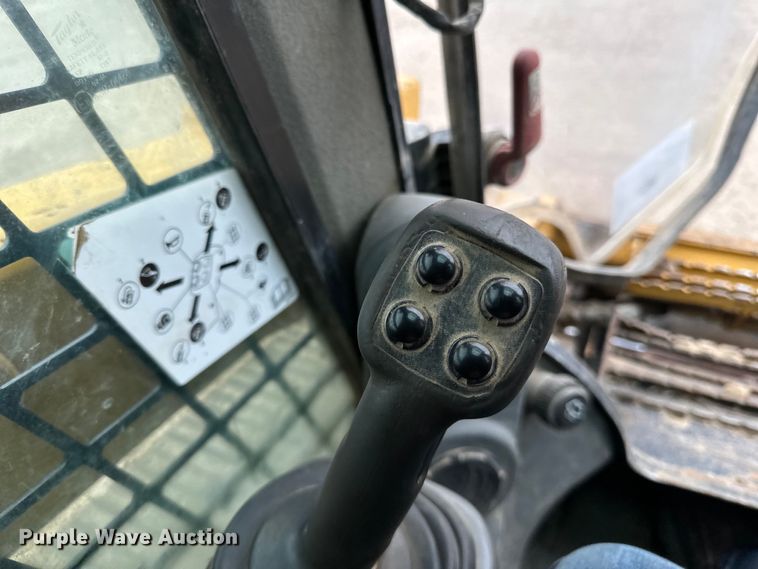 image for item DQ0774 2016 Caterpillar 279D tracked skid steer loader