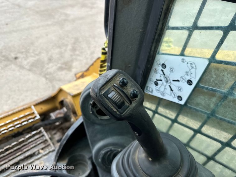 image for item DQ0774 2016 Caterpillar 279D tracked skid steer loader