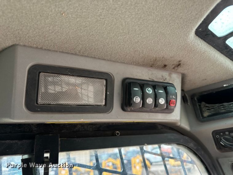 image for item DQ0774 2016 Caterpillar 279D tracked skid steer loader