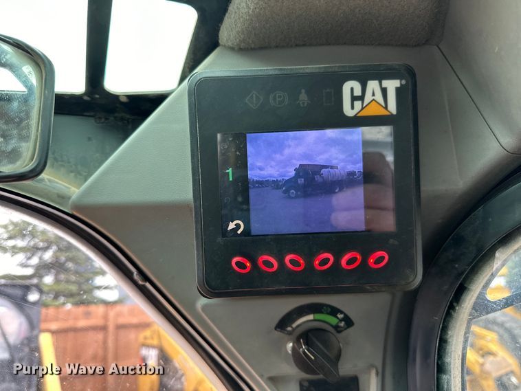 image for item DQ0774 2016 Caterpillar 279D tracked skid steer loader