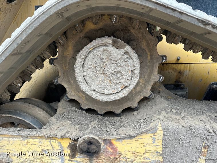 image for item DQ0775 2019 Caterpillar 279D tracked skid steer loader