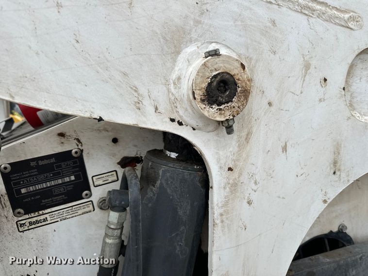 image for item DQ0776 2018 Bobcat S770 skid steer loader