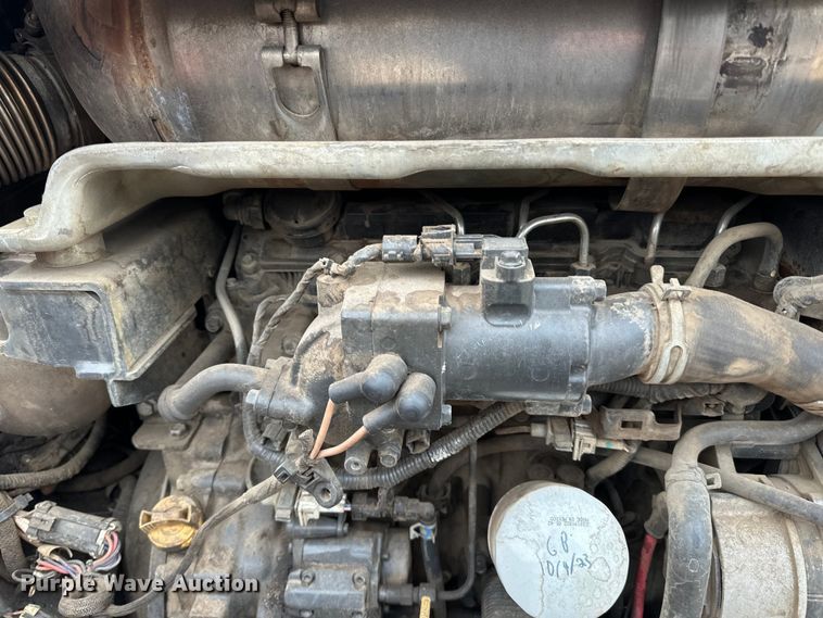 image for item DQ0776 2018 Bobcat S770 skid steer loader