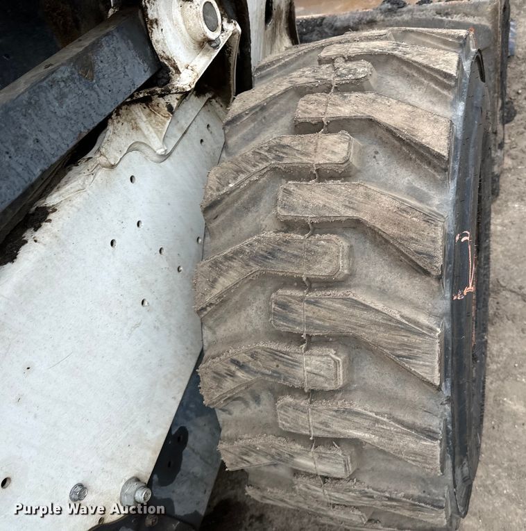 image for item DQ0776 2018 Bobcat S770 skid steer loader