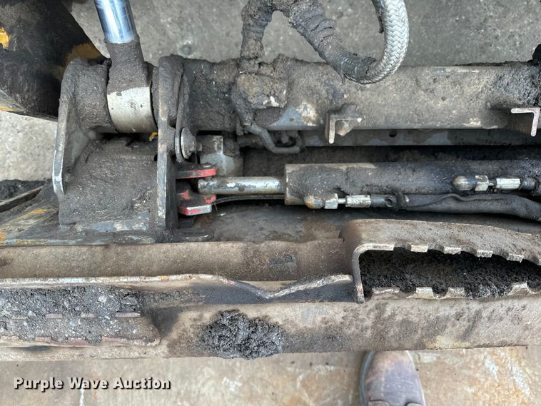 image for item DQ0777 2018 Caterpillar  246D skid steer loader