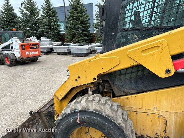 image for item DQ0777 2018 Caterpillar  246D skid steer loader