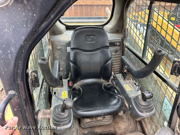 image for item DQ0777 2018 Caterpillar  246D skid steer loader