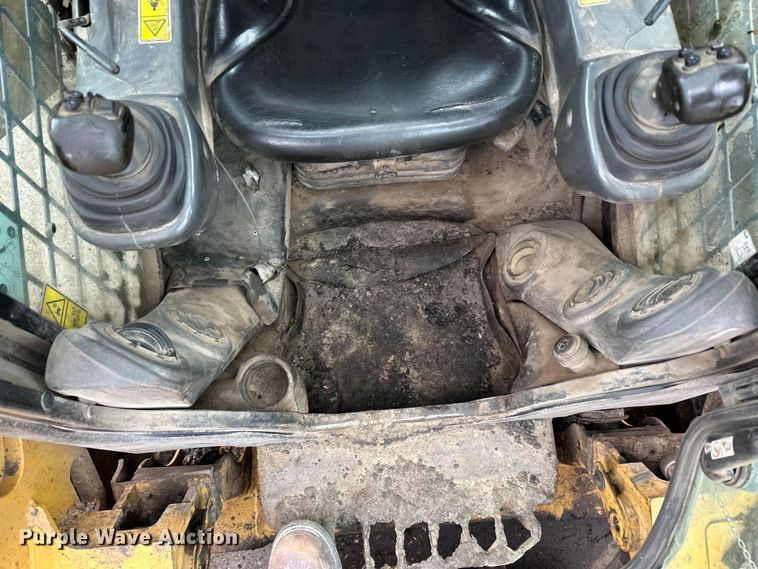 image for item DQ0777 2018 Caterpillar  246D skid steer loader