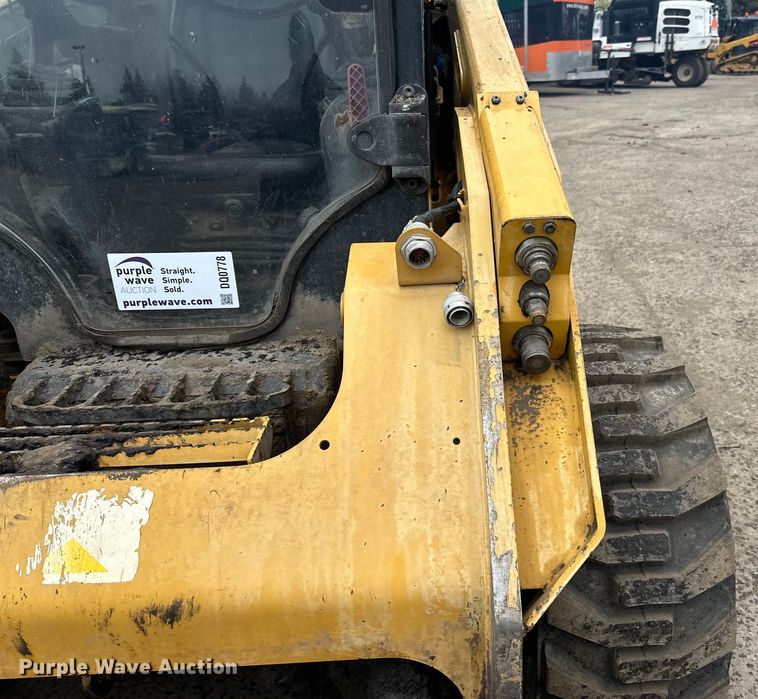image for item DQ0778 2019 Caterpillar 246D skid steer loader