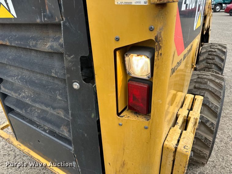 image for item DQ0778 2019 Caterpillar 246D skid steer loader