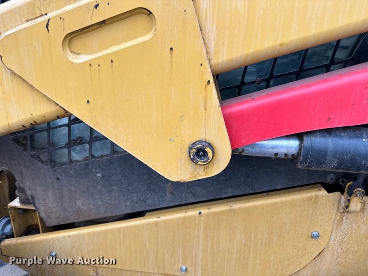 image for item DQ0778 2019 Caterpillar 246D skid steer loader