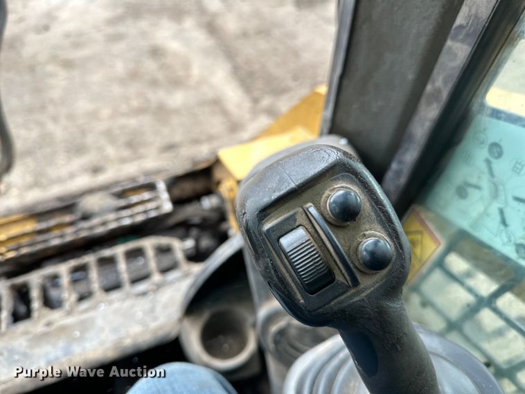 image for item DQ0778 2019 Caterpillar 246D skid steer loader