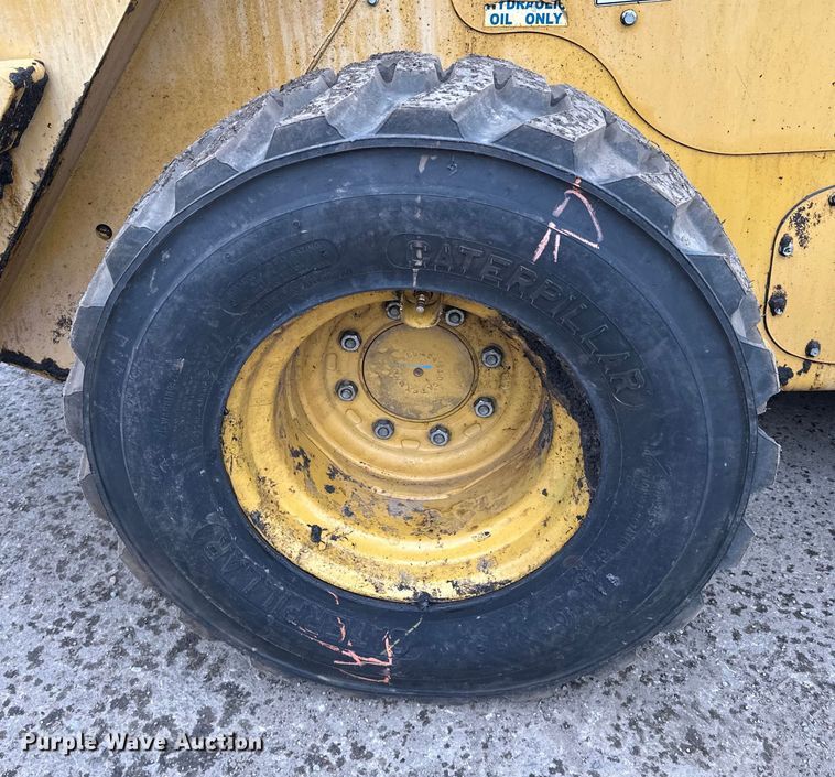 image for item DQ0778 2019 Caterpillar 246D skid steer loader