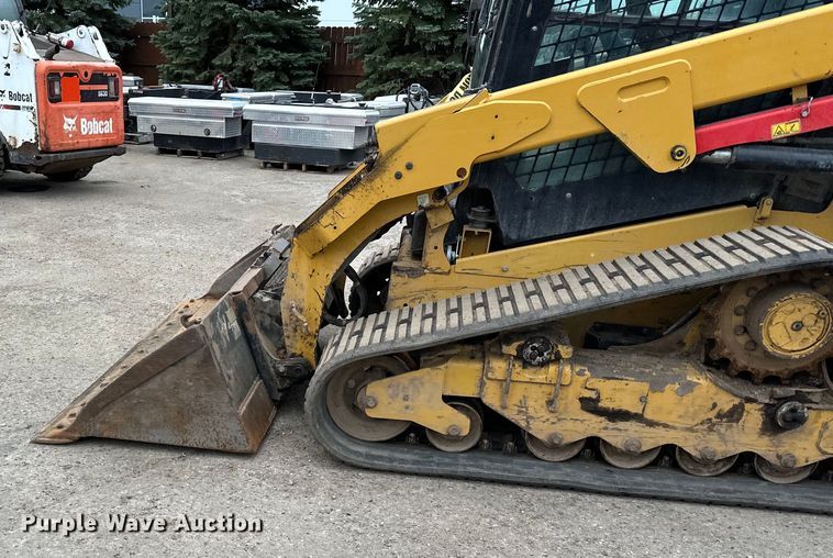 image for item DQ0779 2017 Caterpillar  279D tracked skid steer loader