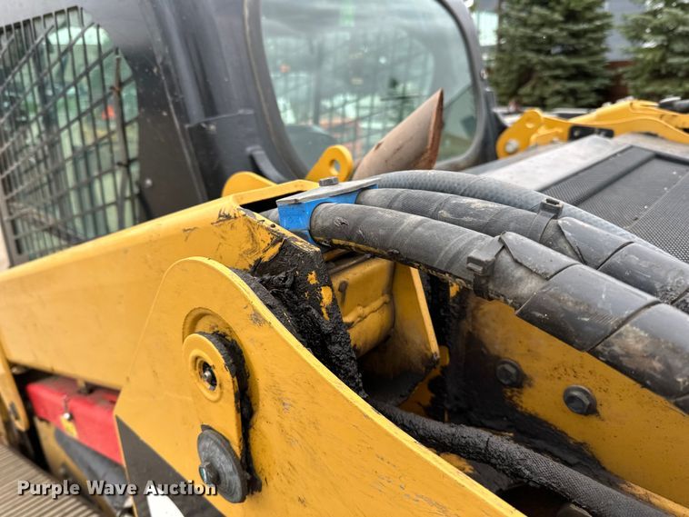 image for item DQ0779 2017 Caterpillar  279D tracked skid steer loader