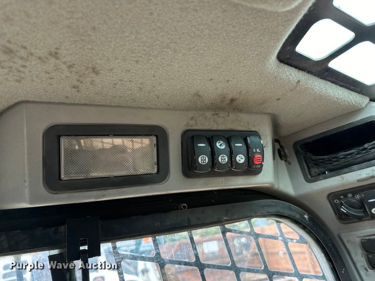 image for item DQ0779 2017 Caterpillar  279D tracked skid steer loader