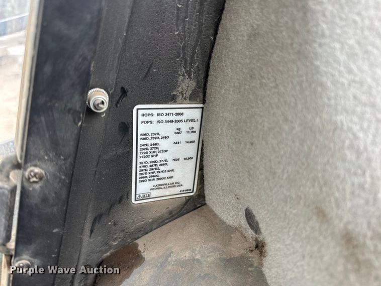 image for item DQ0779 2017 Caterpillar  279D tracked skid steer loader