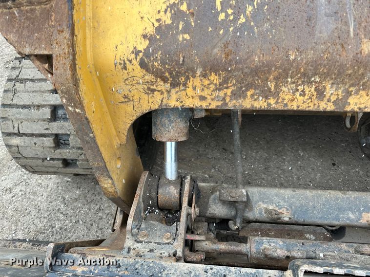 image for item DQ0780 2017 Caterpillar  279D tracked skid steer loader