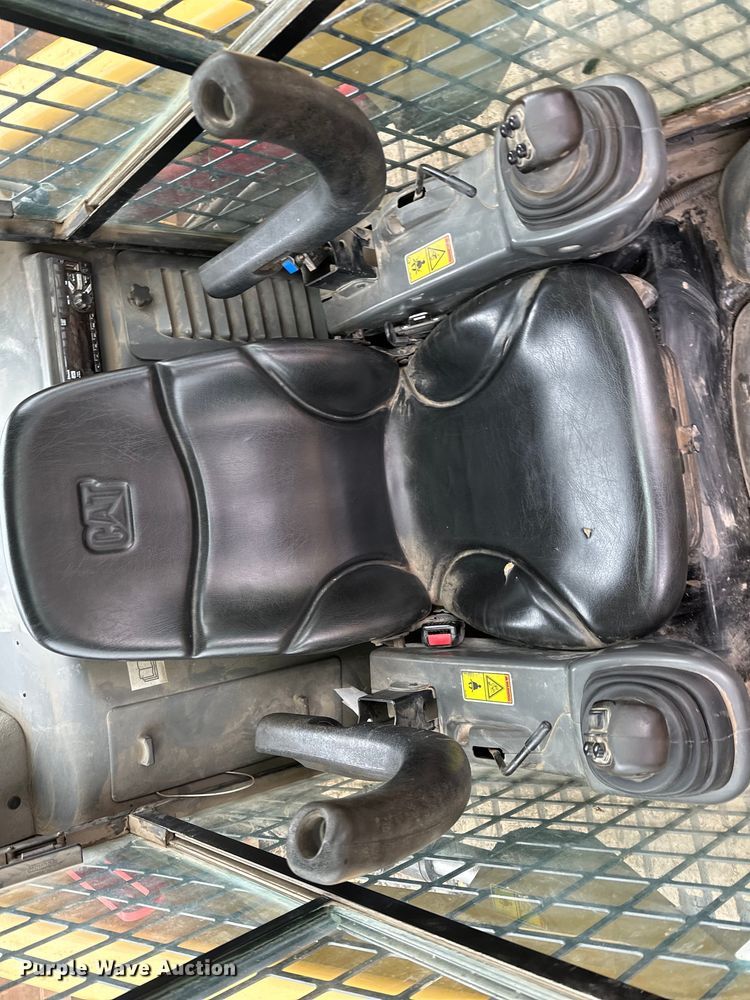 image for item DQ0780 2017 Caterpillar  279D tracked skid steer loader