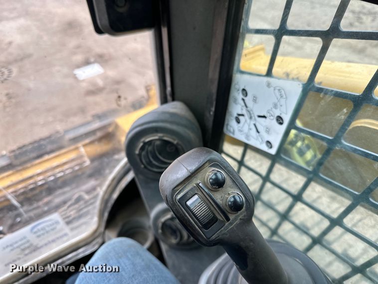 image for item DQ0780 2017 Caterpillar  279D tracked skid steer loader