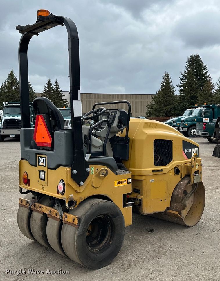 image for item DQ0783 2014 Caterpillar  CC24B single drum vibratory roller