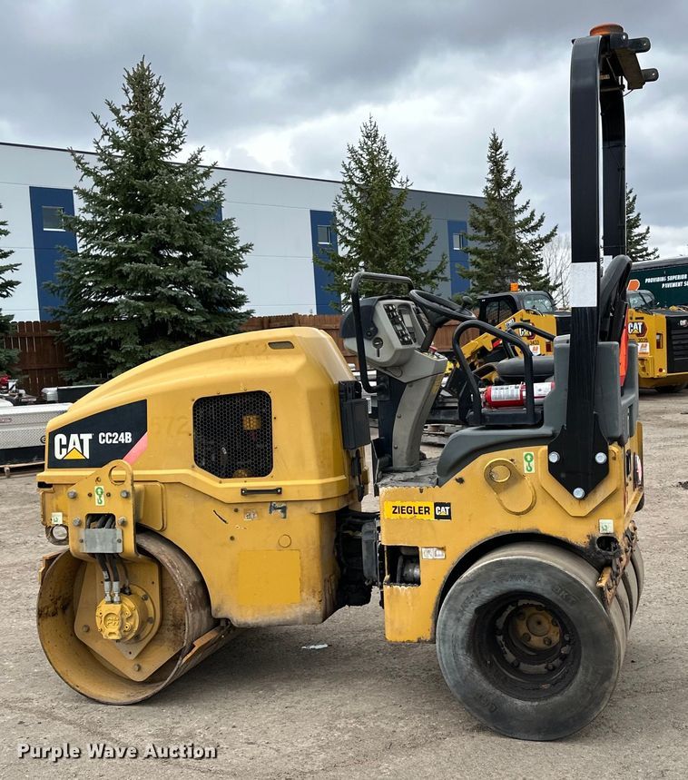 image for item DQ0783 2014 Caterpillar  CC24B single drum vibratory roller