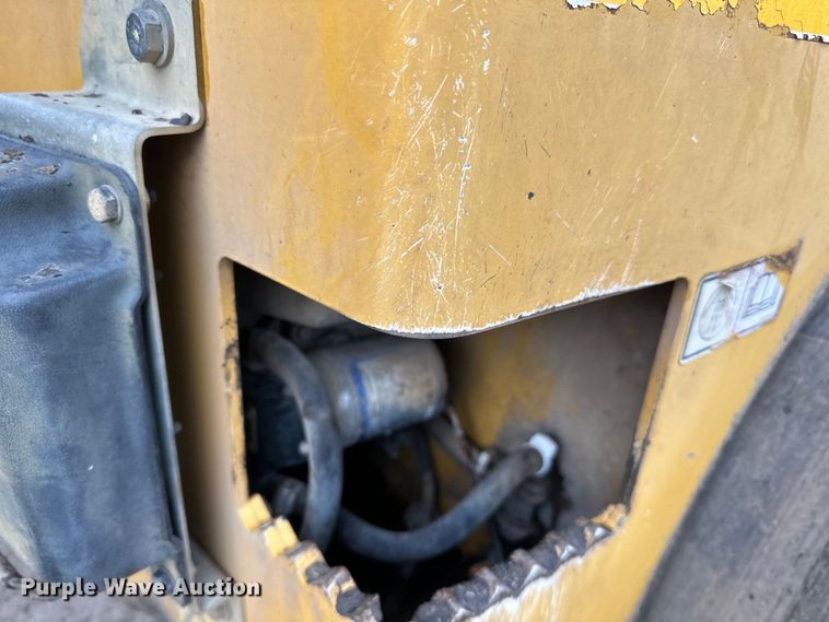 image for item DQ0783 2014 Caterpillar  CC24B single drum vibratory roller