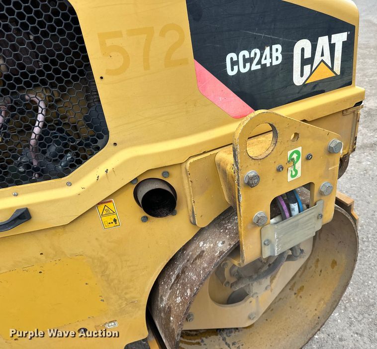 image for item DQ0783 2014 Caterpillar  CC24B single drum vibratory roller