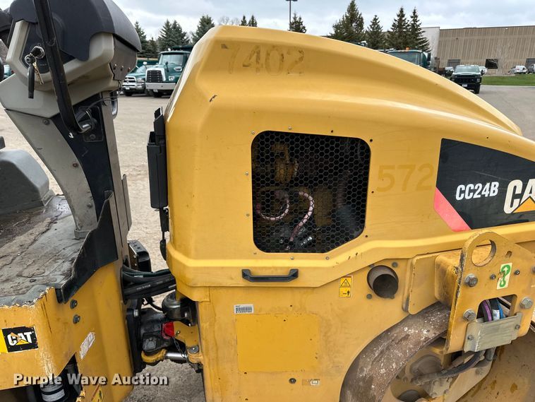 image for item DQ0783 2014 Caterpillar  CC24B single drum vibratory roller