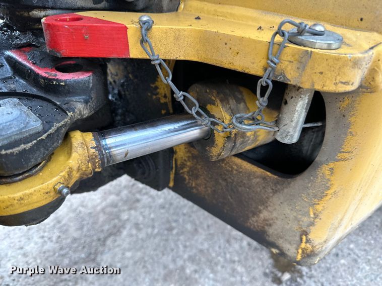 image for item DQ0783 2014 Caterpillar  CC24B single drum vibratory roller