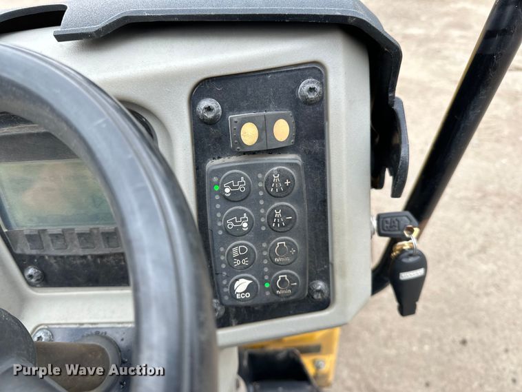 image for item DQ0783 2014 Caterpillar  CC24B single drum vibratory roller