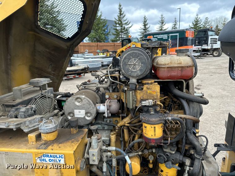 image for item DQ0783 2014 Caterpillar  CC24B single drum vibratory roller