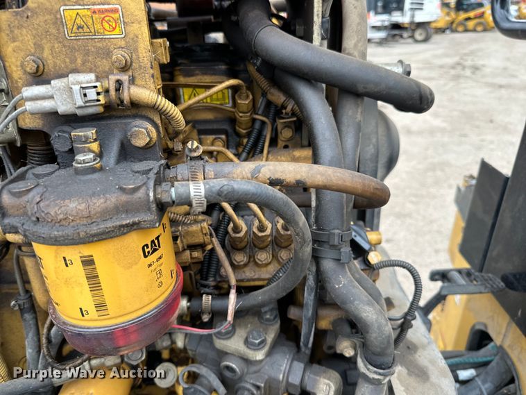 image for item DQ0783 2014 Caterpillar  CC24B single drum vibratory roller