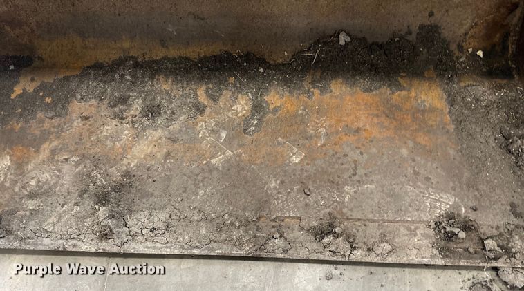 image for item DQ0797 2011 John Deere 320D skid steer loader