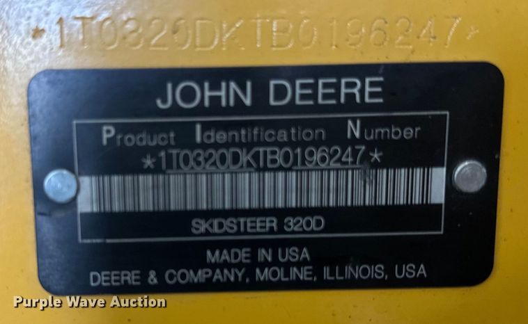 image for item DQ0797 2011 John Deere 320D skid steer loader