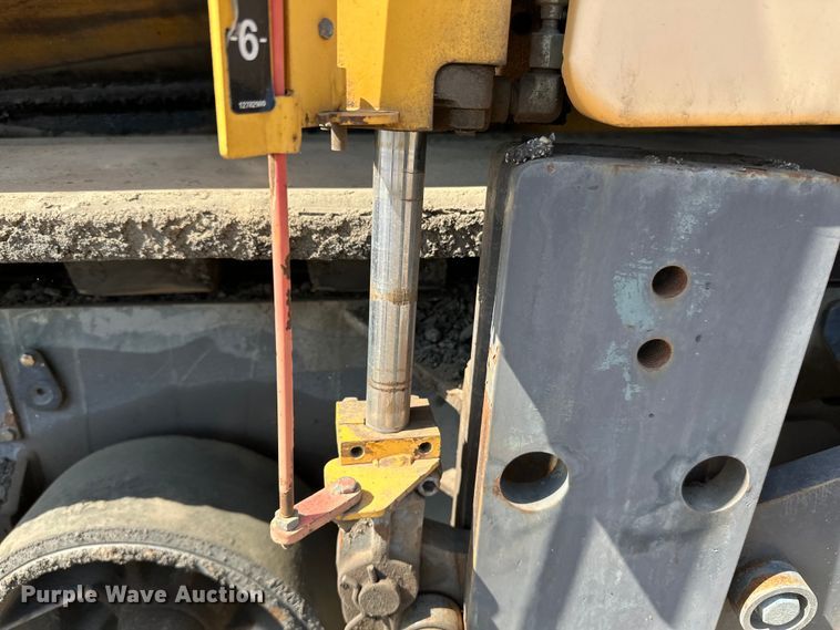 image for item DQ0798 2014 Volvo  P7110 paver