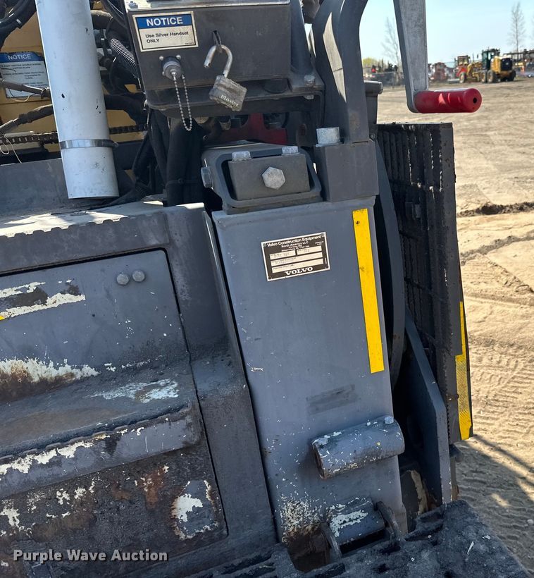 image for item DQ0798 2014 Volvo  P7110 paver